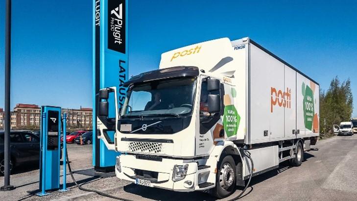 Plugit: Construction of high-capacity charging stations for electric transport